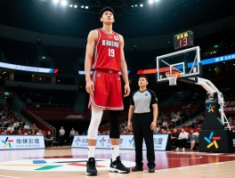 CBA最高球员全解析：谁是现役第一高度,身高对比赛有何影响,历史上最高的是谁