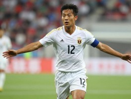 足球12号球员的传奇故事,12号球衣为何象征忠诚,哪些巨星穿过12号