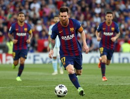 球员评价梅西,为何球员公认他是GOAT,散步踢法为何高效,生涯转型如何成功