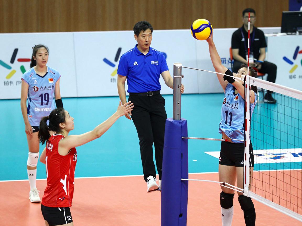 排球边裁解读,司线员职责是什么,手势如何判断,怎样与主裁配合 排球边裁解读,司线员职责是什么,手势如何判断,怎样与主裁配合