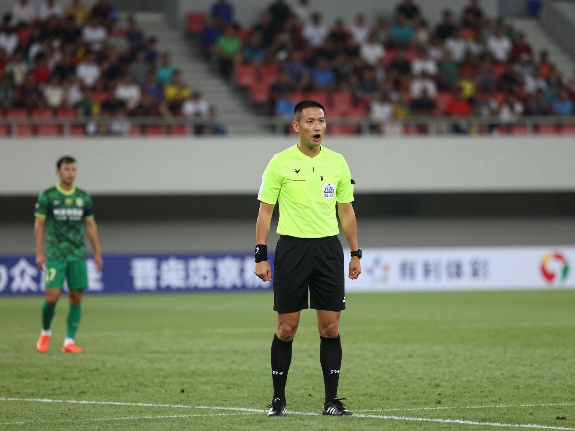 足球怎么判定进攻有利,什么情况适用有利条款,裁判如何掌握有利原则,有利进攻后怎么补判 足球怎么判定进攻有利,什么情况适用有利条款,裁判如何掌握有利原则,有利进攻后怎么补判