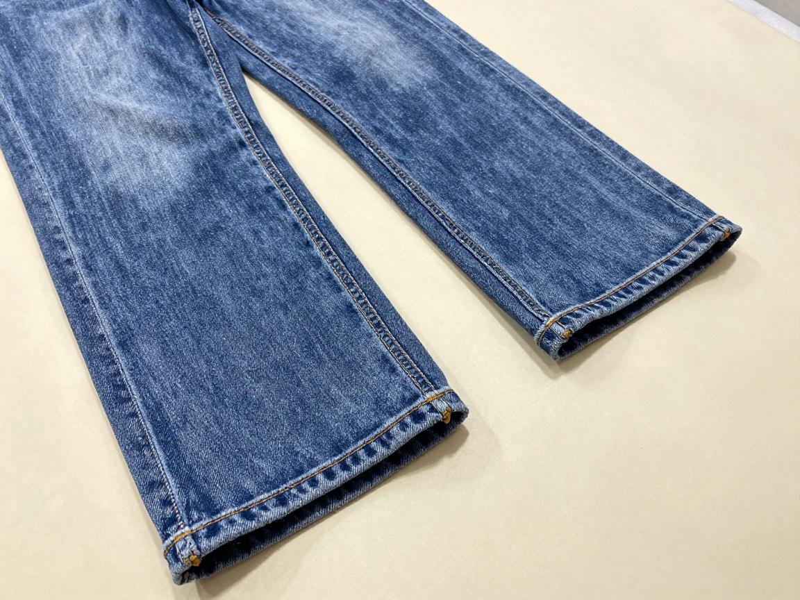 南坪裁裤边,裁裤边价格多少,南坪裁缝店哪里找,裤边怎么裁不歪,牛仔裤原边如何保留 南坪裁裤边,裁裤边价格多少,南坪裁缝店哪里找,裤边怎么裁不歪,牛仔裤原边如何保留