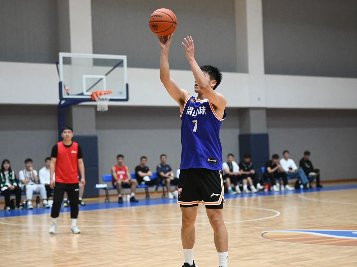 篮球怎么投远,发力技巧有哪些,正确姿势如何掌握,上肢力量怎么练 篮球怎么投远,发力技巧有哪些,正确姿势如何掌握,上肢力量怎么练