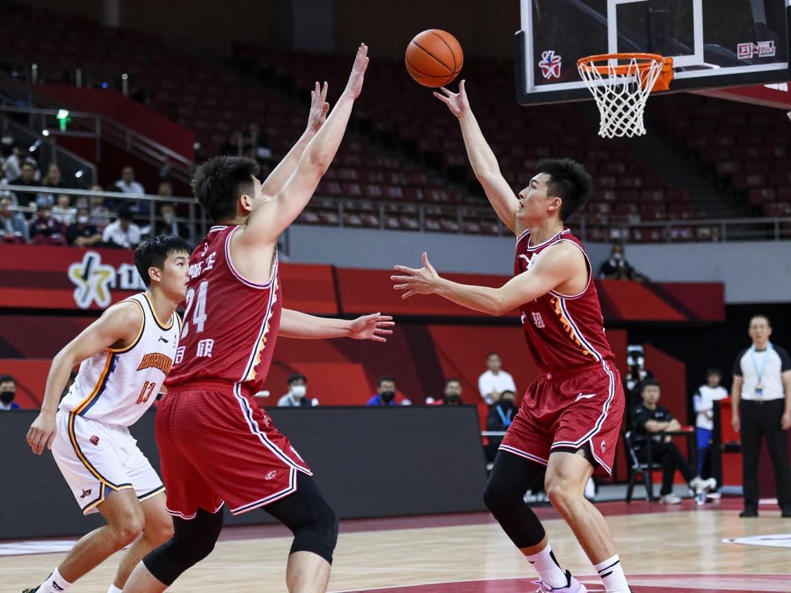 篮球长传球,在快攻中如何运用,技术动作要领是什么,如何避免传球失误 篮球长传球,在快攻中如何运用,技术动作要领是什么,如何避免传球失误