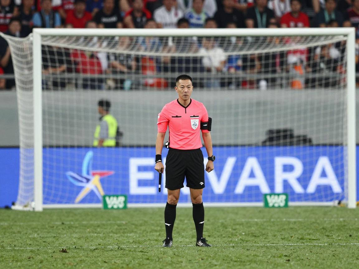 足球边裁进球有效,判罚流程是怎样的,VAR如何介入,越位识别技巧 足球边裁进球有效,判罚流程是怎样的,VAR如何介入,越位识别技巧