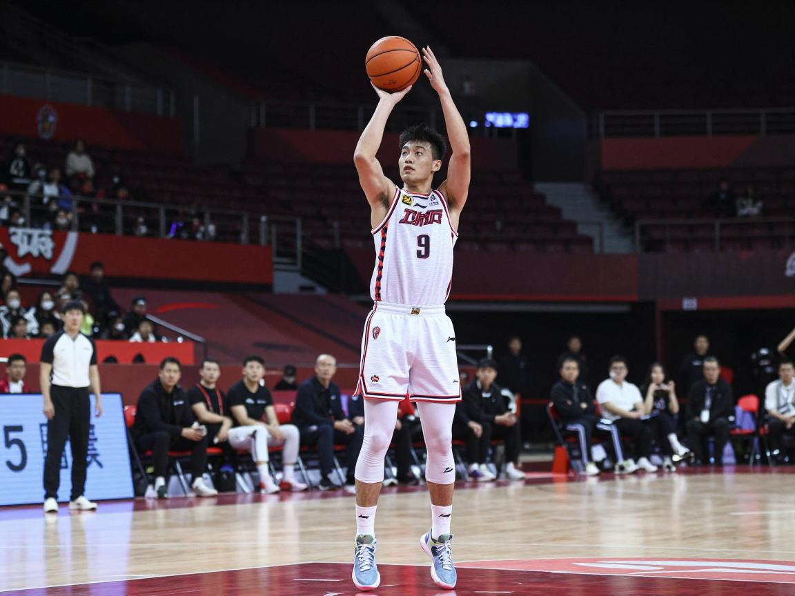 篮球小前锋身高要求详解,小前锋最理想身高是多少,矮个子能打小前锋吗 篮球小前锋身高要求详解,小前锋最理想身高是多少,矮个子能打小前锋吗