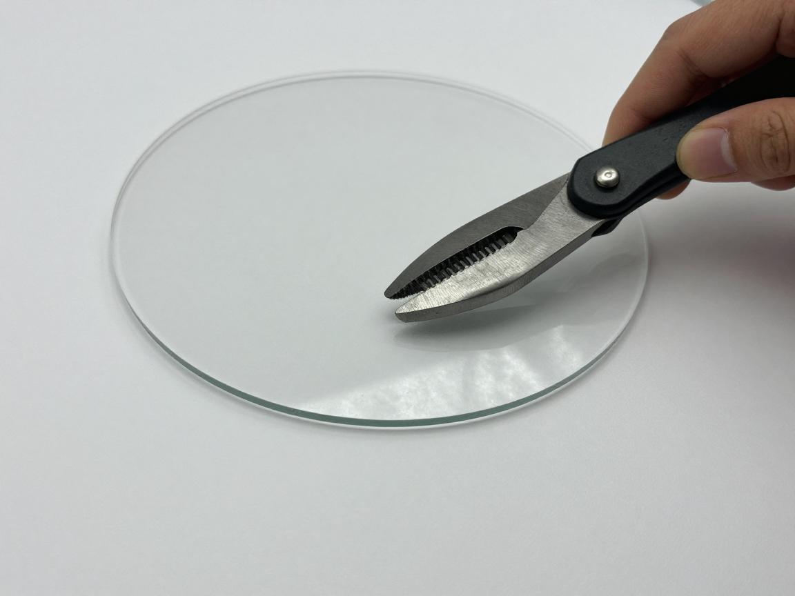 裁水晶板圆边怎么裁,用什么工具切割,圆角裁剪技巧,如何避免切歪 裁水晶板圆边怎么裁,用什么工具切割,圆角裁剪技巧,如何避免切歪