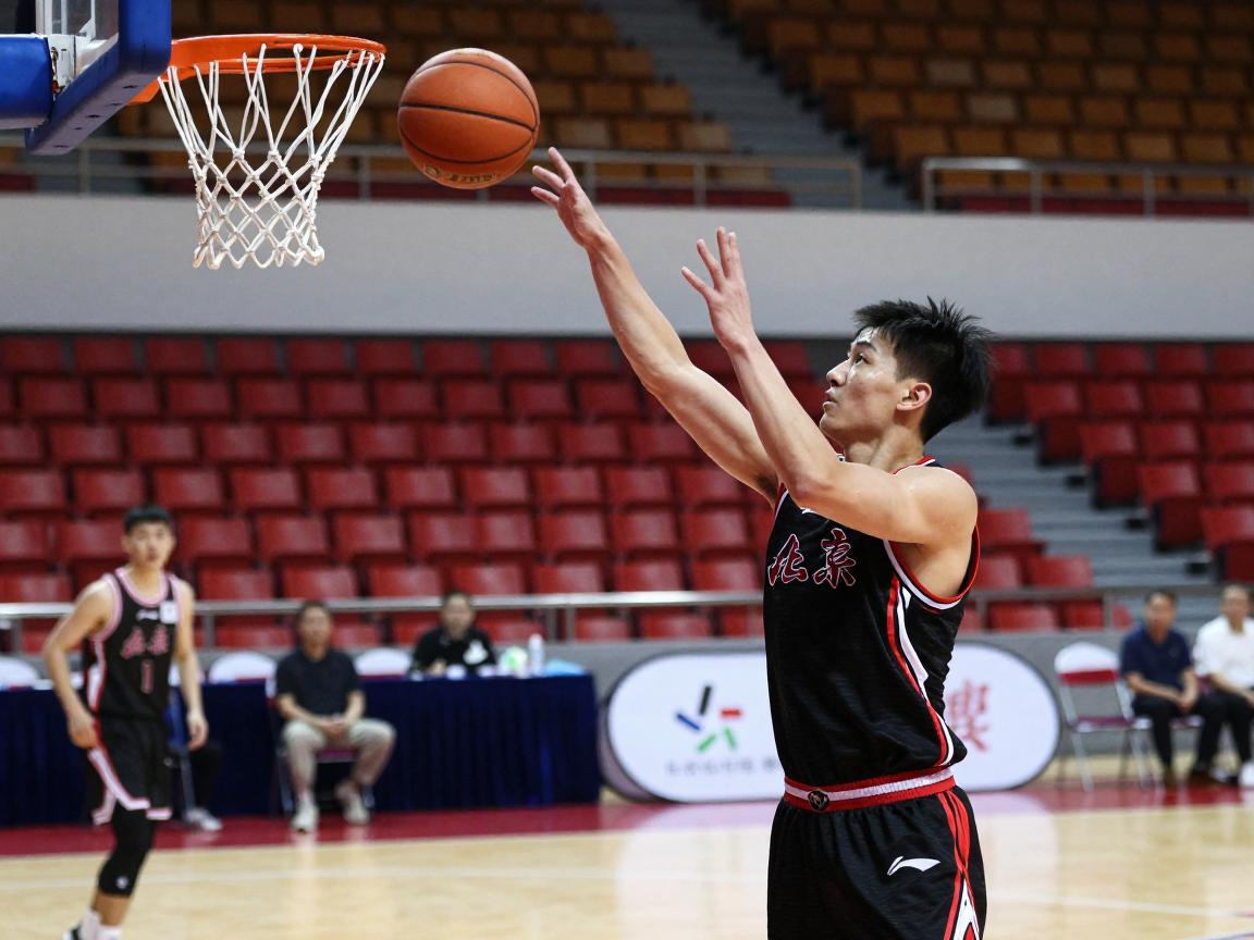 廖嘉华篮球,广州街球传奇如何练就,黄金左手背后故事 廖嘉华篮球,广州街球传奇如何练就,黄金左手背后故事