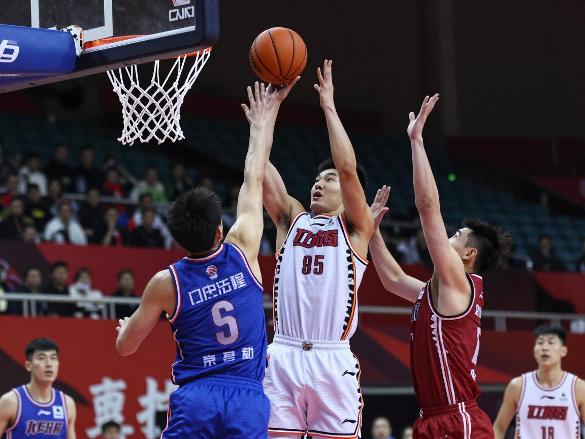 南昌篮球刘博文,如何从江西球王到CBA,三分球有多准,在南昌队作用 南昌篮球刘博文,如何从江西球王到CBA,三分球有多准,在南昌队作用