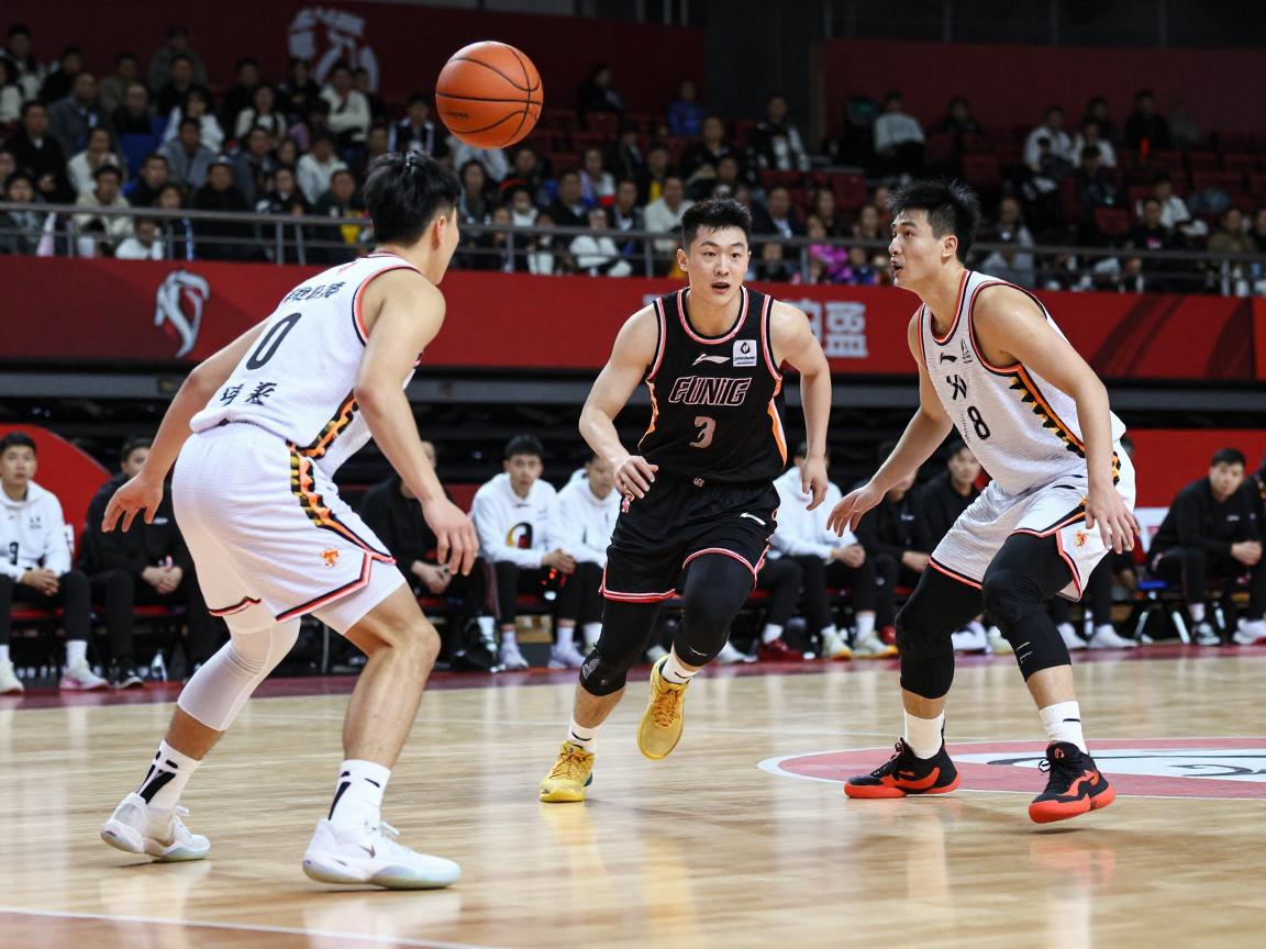 篮球防守技巧,如何提升防守能力,脚步怎样训练,团队防守如何配合 篮球防守技巧,如何提升防守能力,脚步怎样训练,团队防守如何配合