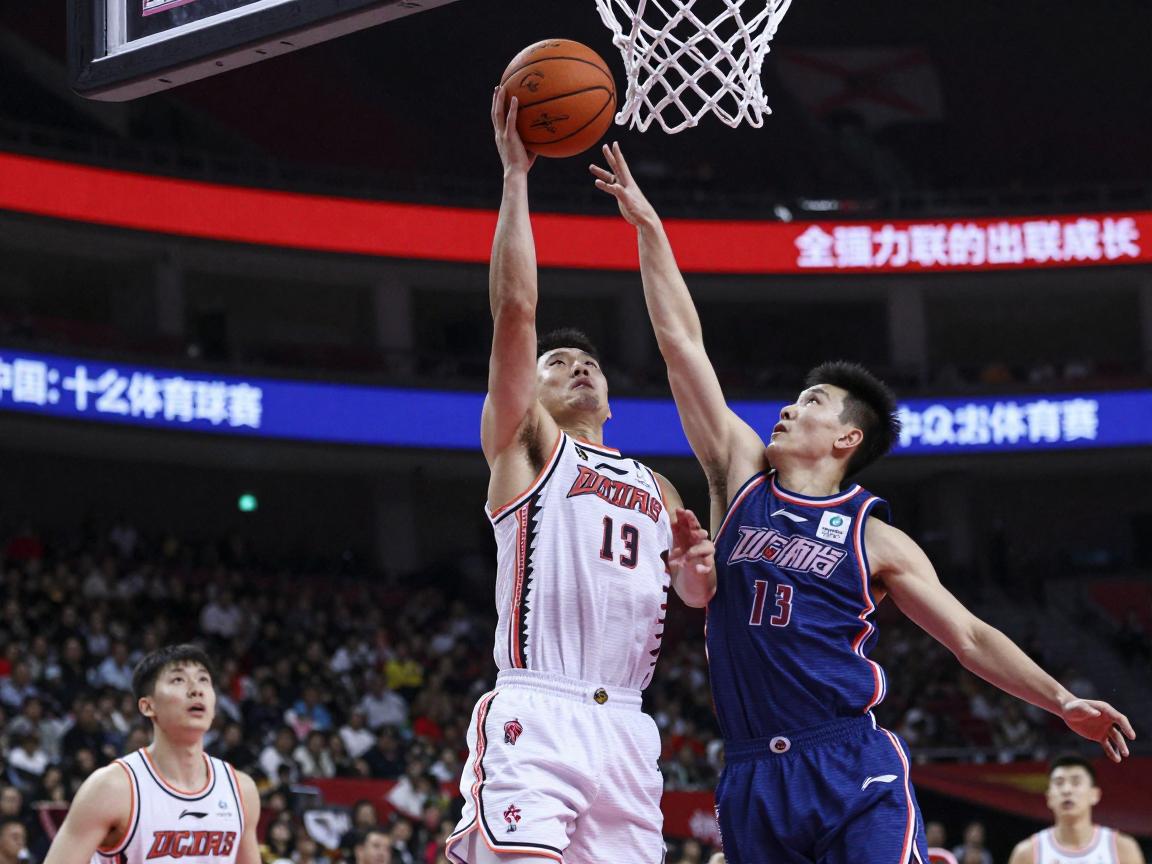 篮球胜负由哪些因素决定,球队实力怎么判断,临场发挥如何影响,胜负预测看什么 篮球胜负由哪些因素决定,球队实力怎么判断,临场发挥如何影响,胜负预测看什么