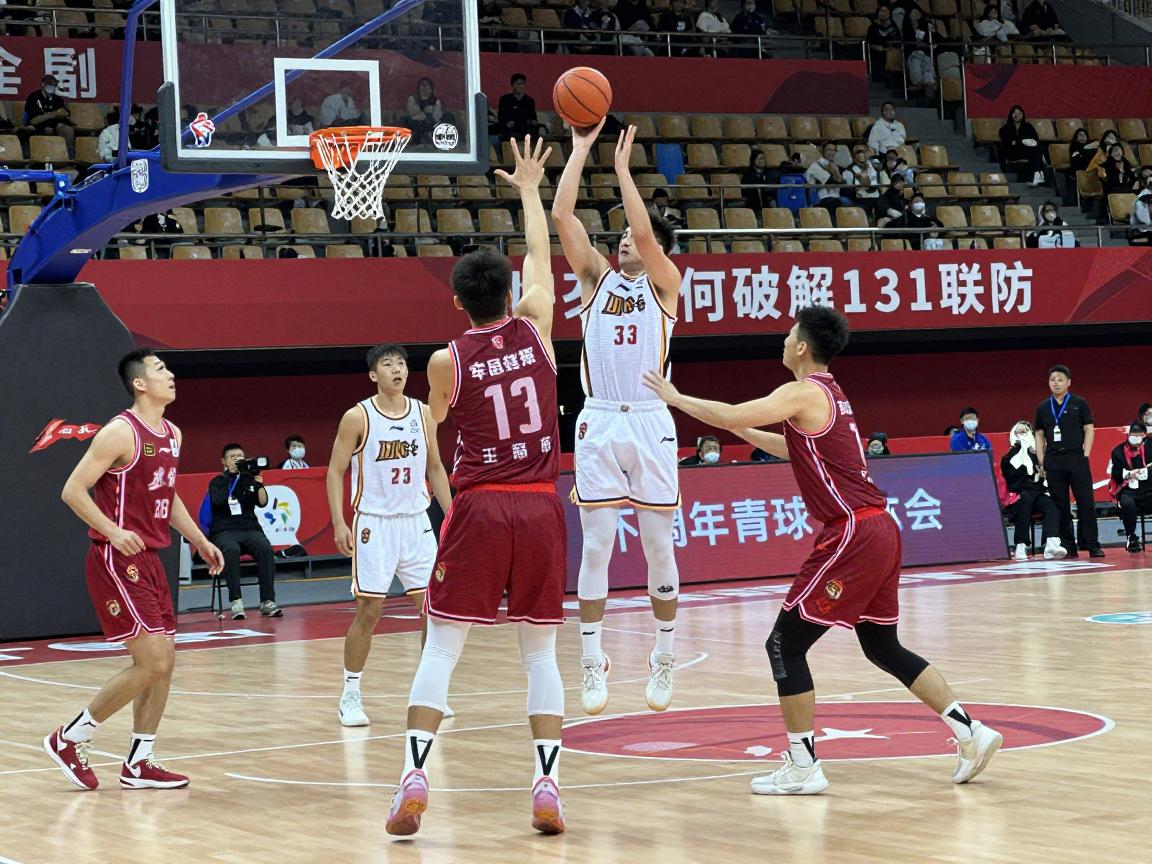 篮球战术131详解,如何破解131联防,131进攻战术怎么跑,实战应用场景 篮球战术131详解,如何破解131联防,131进攻战术怎么跑,实战应用场景