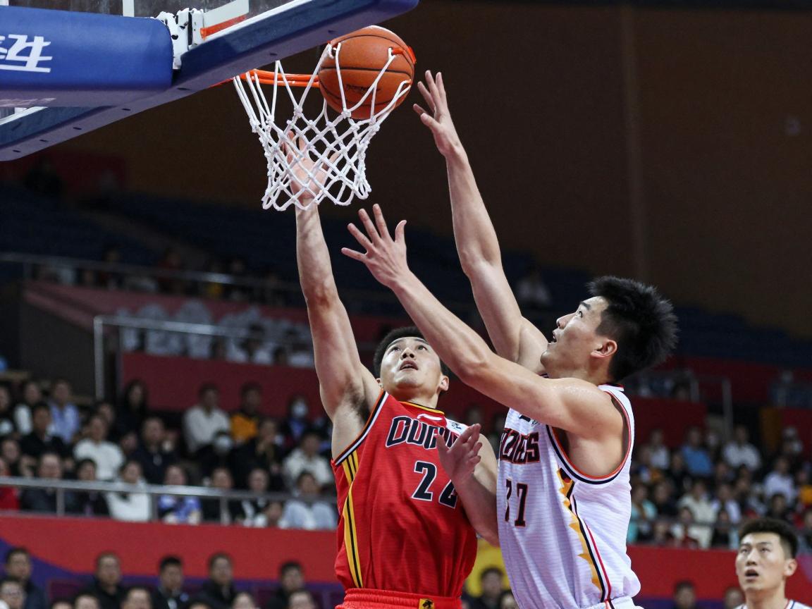 保护球篮球,护球手怎么用不犯规,上篮时如何保护球,怎样避免被抢断 保护球篮球,护球手怎么用不犯规,上篮时如何保护球,怎样避免被抢断